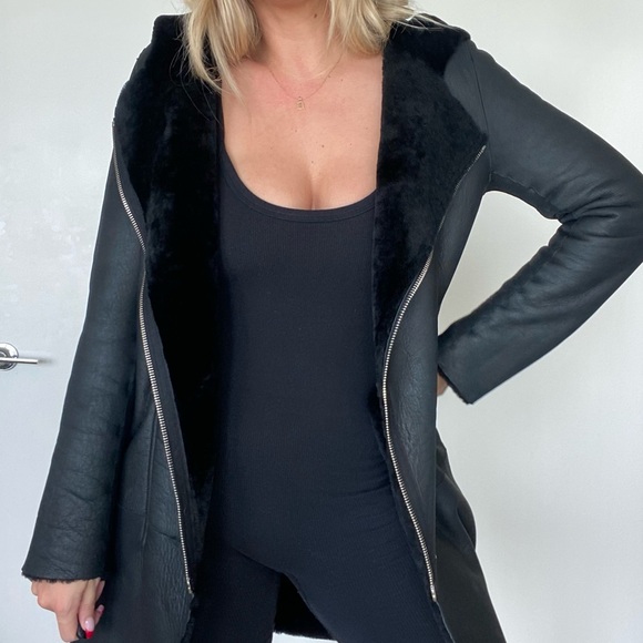 Sandro | Bala Reversible Real Lamb Shearling Coat - Picture 5 of 12